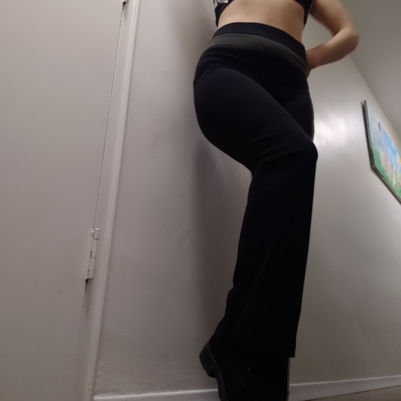 Yoga pants - Picture 4 of 10